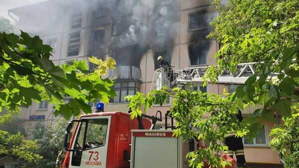 В доме северо-востоке Москвы пожар