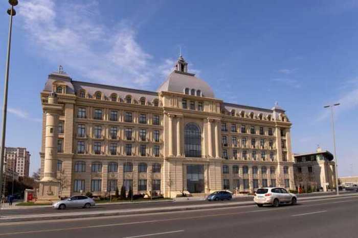 Лондон вводит ограничения в отношении судна из Азербайджана, причастного к транспортировке нефти из России