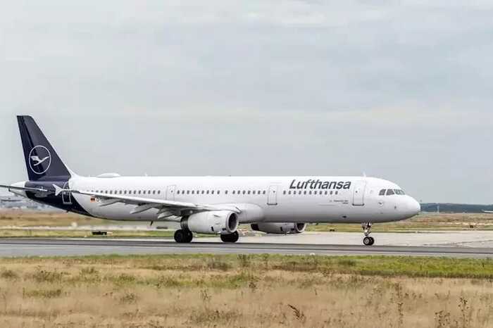Рейс Lufthansa провел 10 минут в неуправляемом полете из-за потери сознания пилота