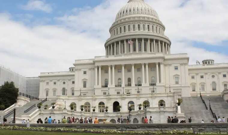 Комитет Конгресса отклонил ключевой законопроект Трампа по соцрасходам и налогам