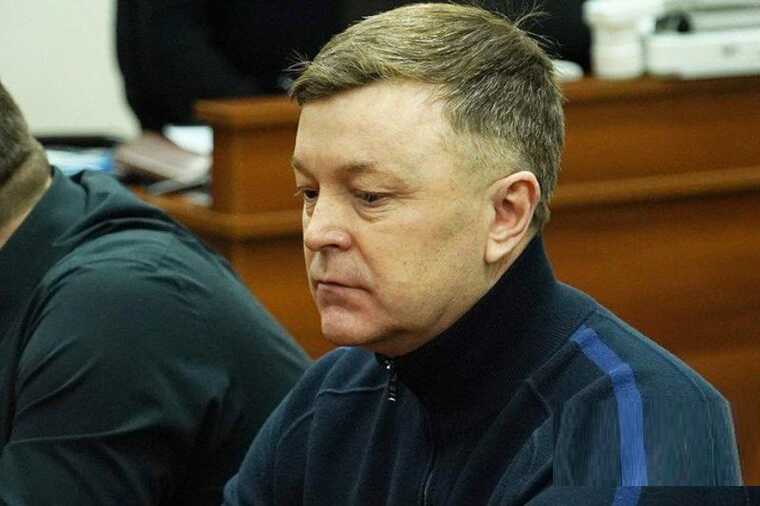 Суд приостановил дело министра Василия Старкова из-за его участия в СВО