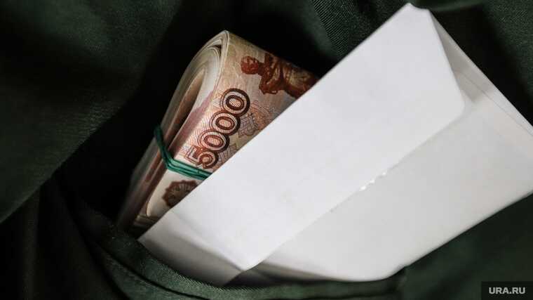 Главные коррупционеры остаются вне досягаемости следствия, несмотря на доказательства расследований
