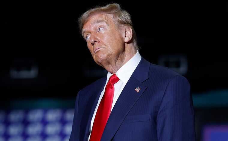 Президент США рассматривает введение санкций против РФ в ближайшие недели