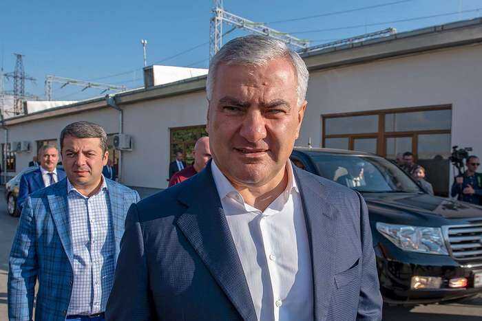 Владельца «Ташира» Самвела Карапетяна задержали за публичные призывы к свержению власти в Армении