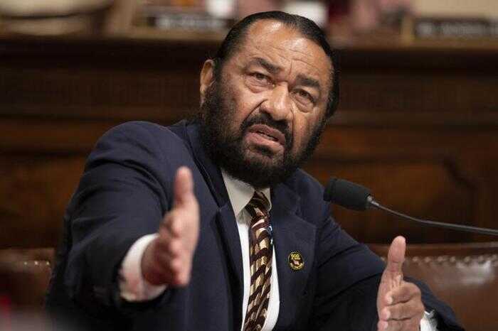 Эл Грин предлагает импичмент Трампу за военную операцию в Иране без одобрения Конгресса