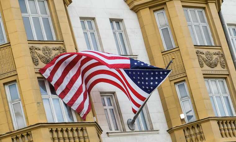 США снова на грани рекордного дефицита бюджета
