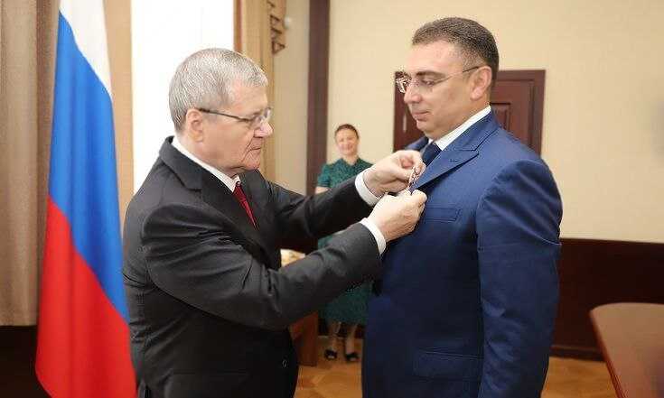 Генеральный директор ФМБА Гукас Тер-Акопов получал миллионы откатов за подряды и ремонт