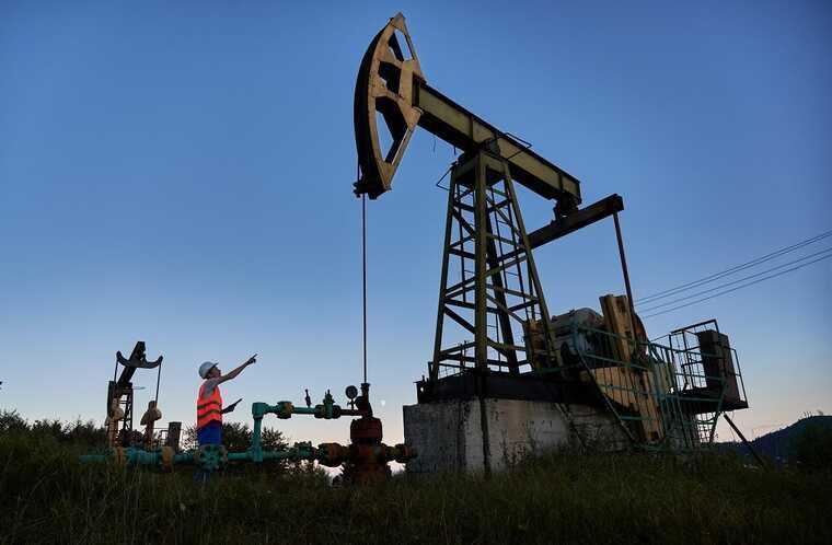 Эстония требует снижения ценового потолка на нефть для одобрения санкций