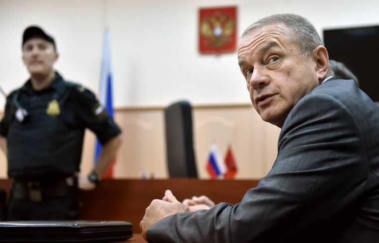 Глава РКК «Энергия» Виталий Лопота избежал суда по делу о хищениях на 4,2 миллиарда рублей