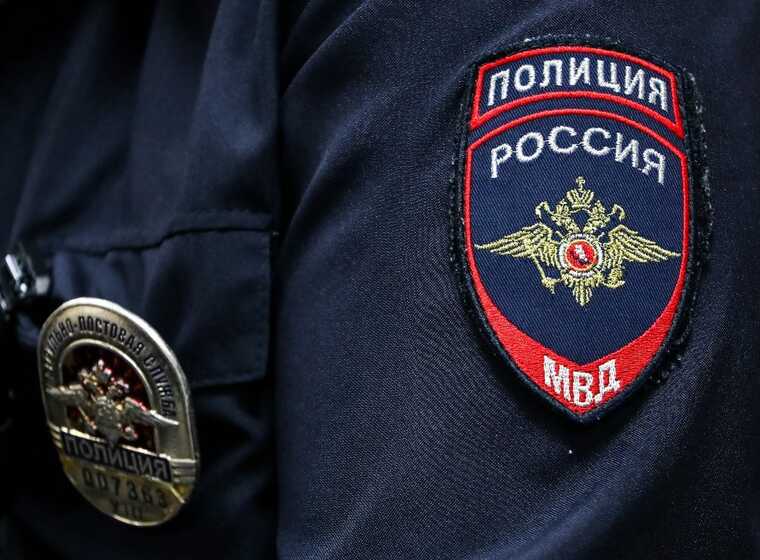 Обыски в редакции «Baza»: силовики внутри, адвокатов не пускают