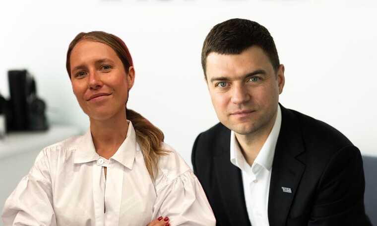 Женатый вице-президент Visa Антон Пятыгин засветился на совместных фото с беременной Марией Олейник из Goodwine